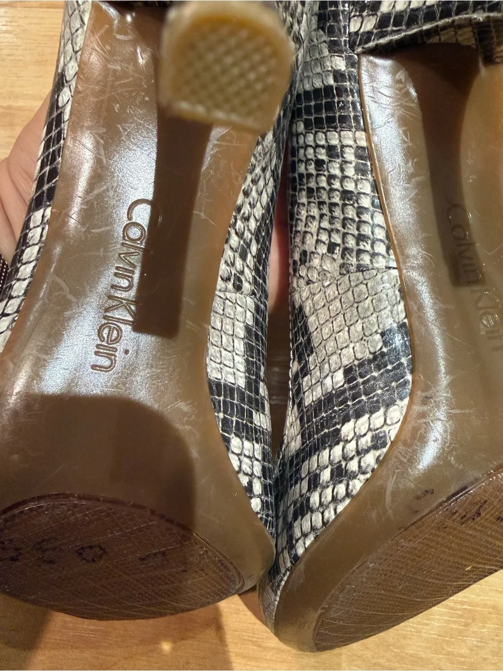 Calvin Klein Snake-Print Pointed Toe Pumps - Black & Gray size 8M